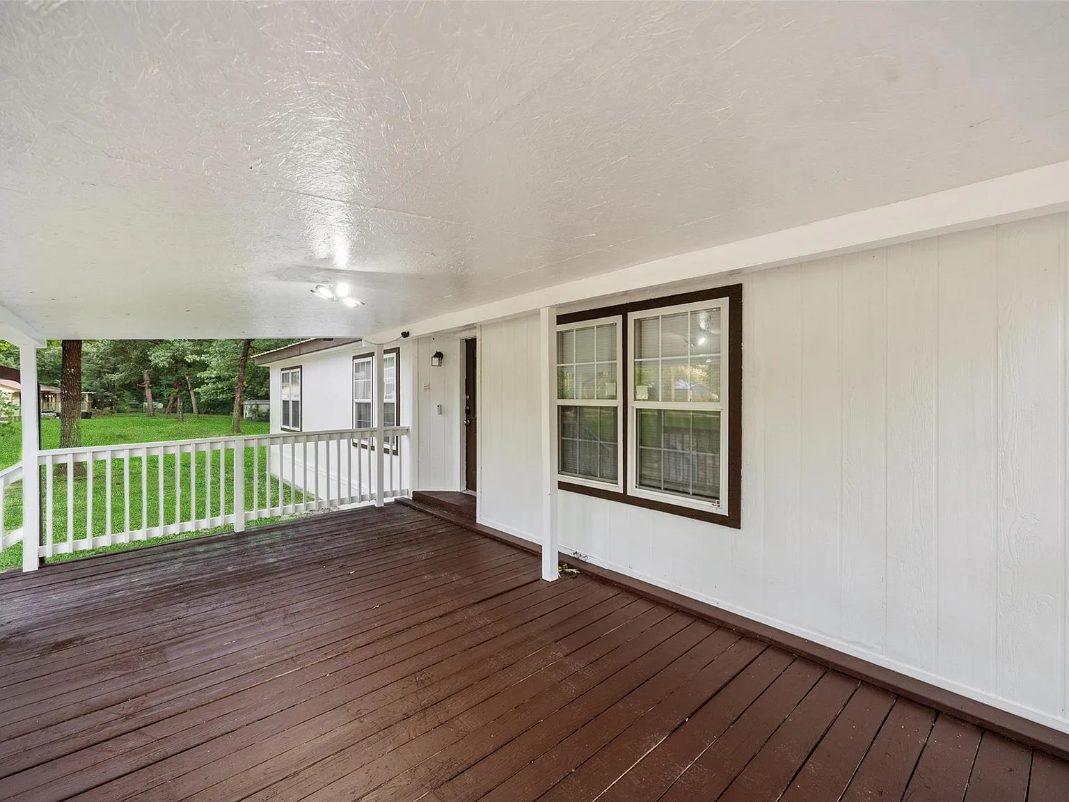 3 bed, 2.0 bath, 1344 sqft, $1,850 — Photo 2