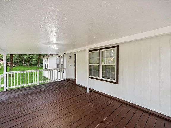 2nd image of 110 Charlies Ln