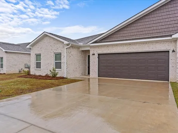 125 Jennie Dr, Dothan, AL 36301