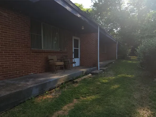 813 3rd Street Pl SW, Hickory, NC 28602