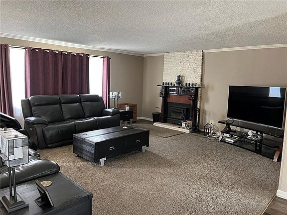 4th image of 7731 Smalley Ave