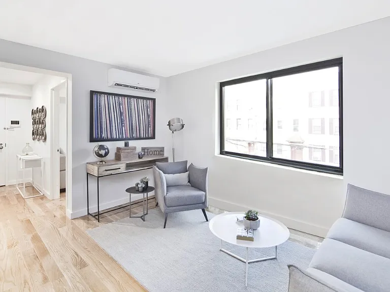 387 Bleecker St #2B — Photo 1