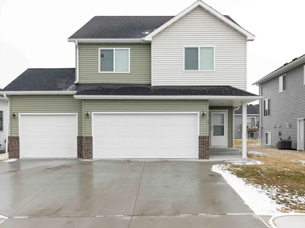 7344 22nd St S, Fargo, ND 58104