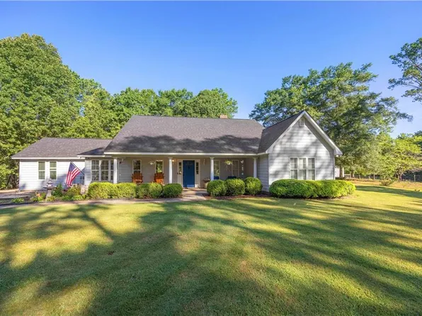 62 McCarthy Rd, Opelika, AL 36804