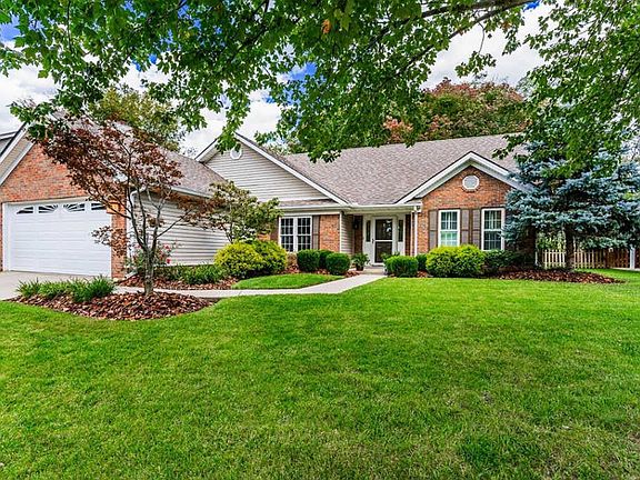 2nd image of 1076 Crimson Creek Dr