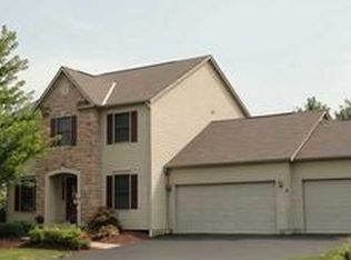 705 Lone Rise Dr E, Marysville, OH 43040