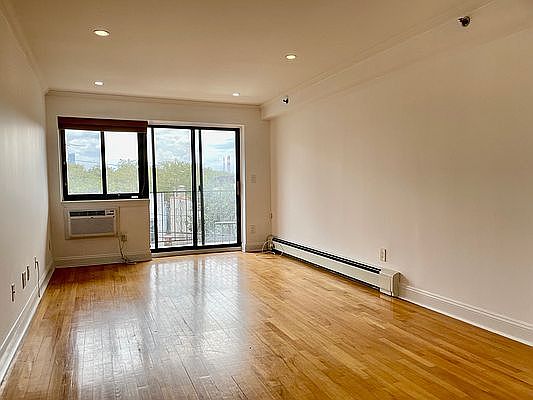 1st image of 14-47 28th Ave #3F
