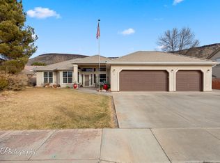 44 N Reflection Way, St George, UT 84770