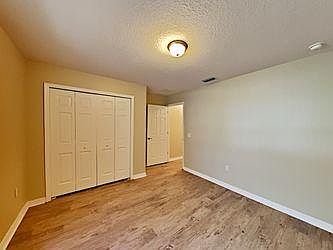 3rd image of 4708 Huron Bay Cir