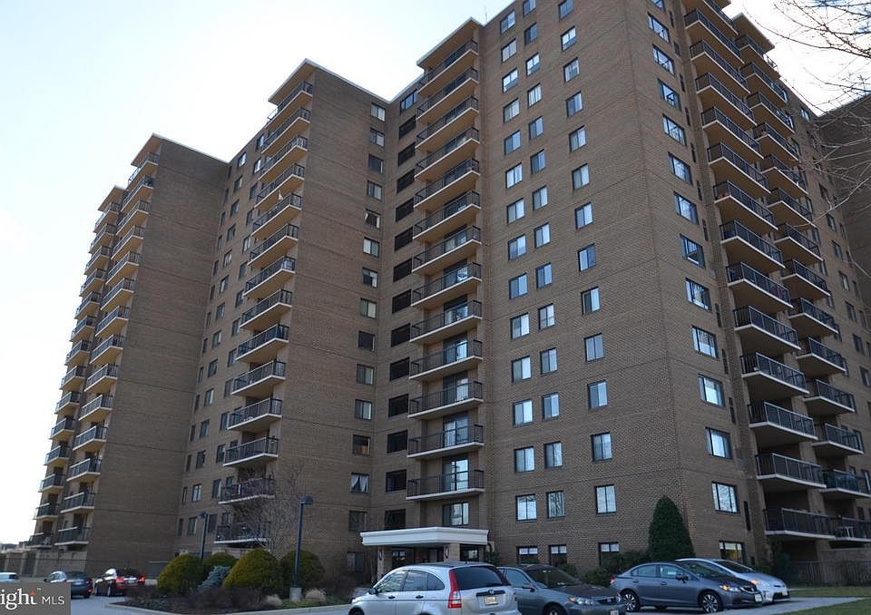 1st image of 200 N Pickett St APT 1214