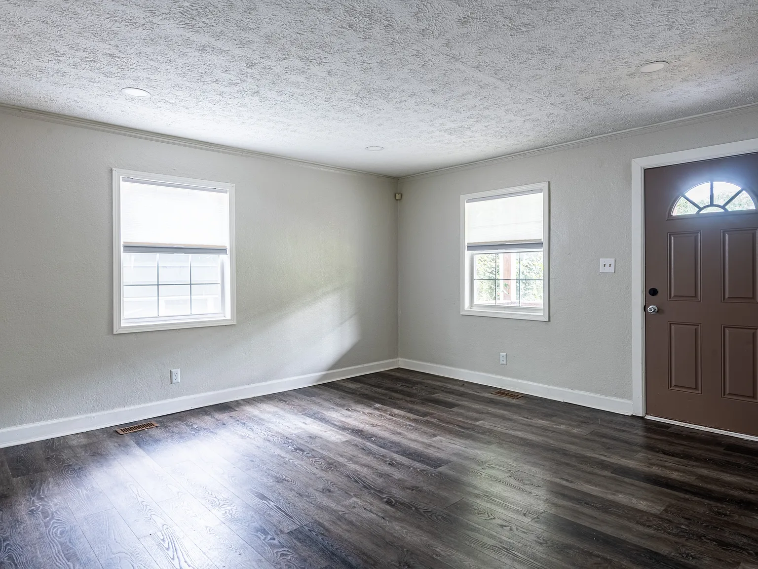 1074 Ollie Cir NW — Photo 3