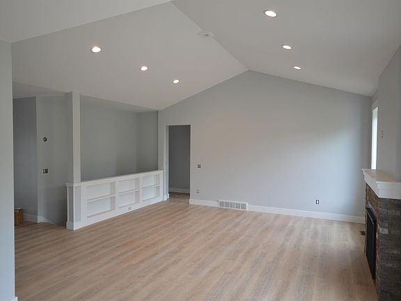 5th image of 4369 Pine Meadow Trl