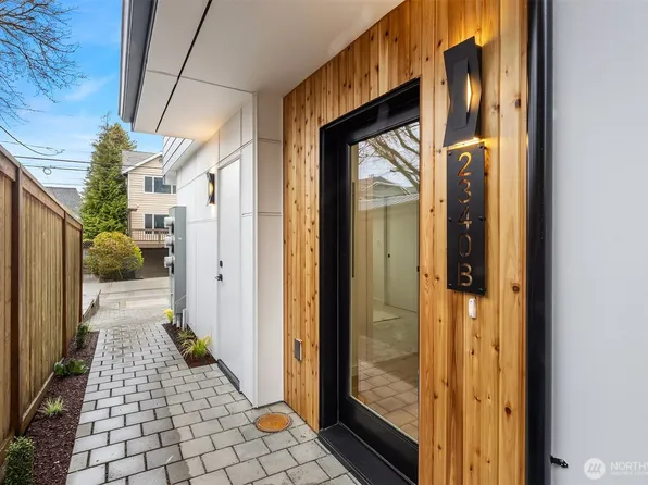 2340 N 64th Street #B, Seattle, WA 98103