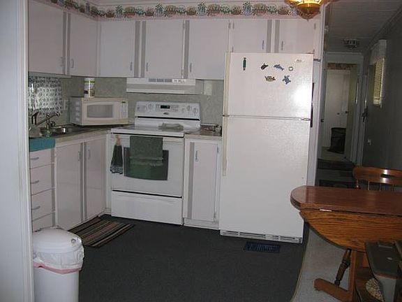 5th image of 3408 Manitou Dr