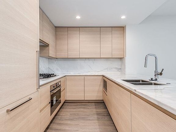 5th image of 308 Morrissey Rd #1601