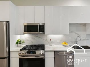 830 W Adams St #410, Chicago, IL 60607