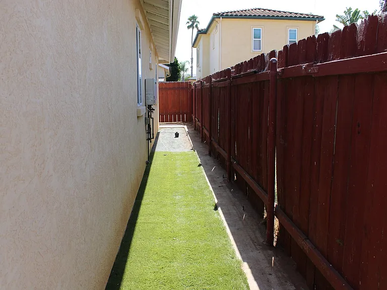 1013 Florida St — Photo 28