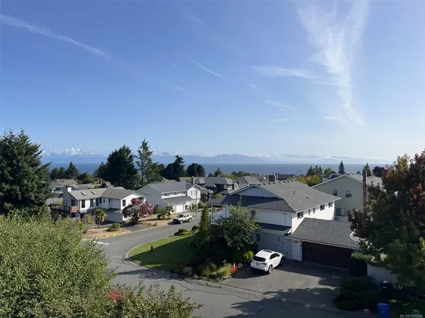 6231 Blueback Rd #212A, Nanaimo, BC V9V 1J3
