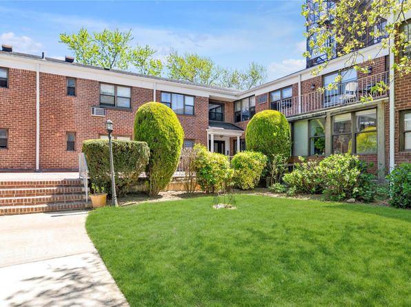 1203 E Broadway #G11, Hewlett, NY 11557