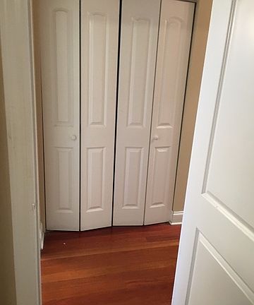 4th image of 6833 N Oakley Ave APT 3B
