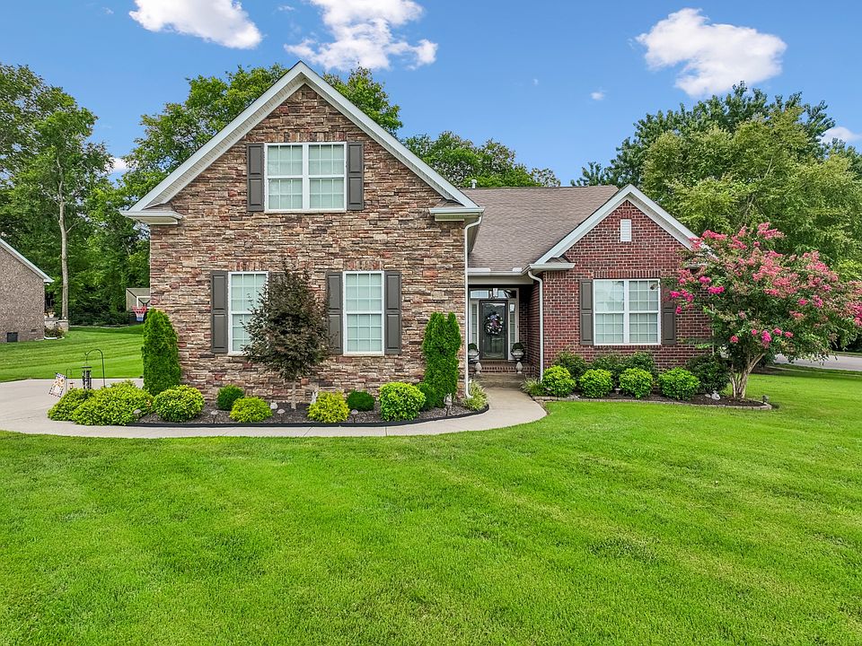 1st image of 305 Dandelion Dr