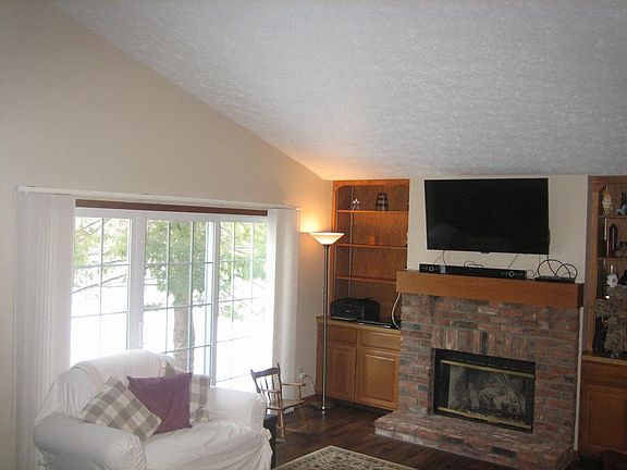 1st Floor Living Room