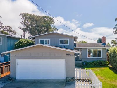 544 Grove St, Half Moon Bay, CA, 94019
