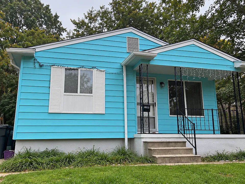 2204 N Vernon Ave