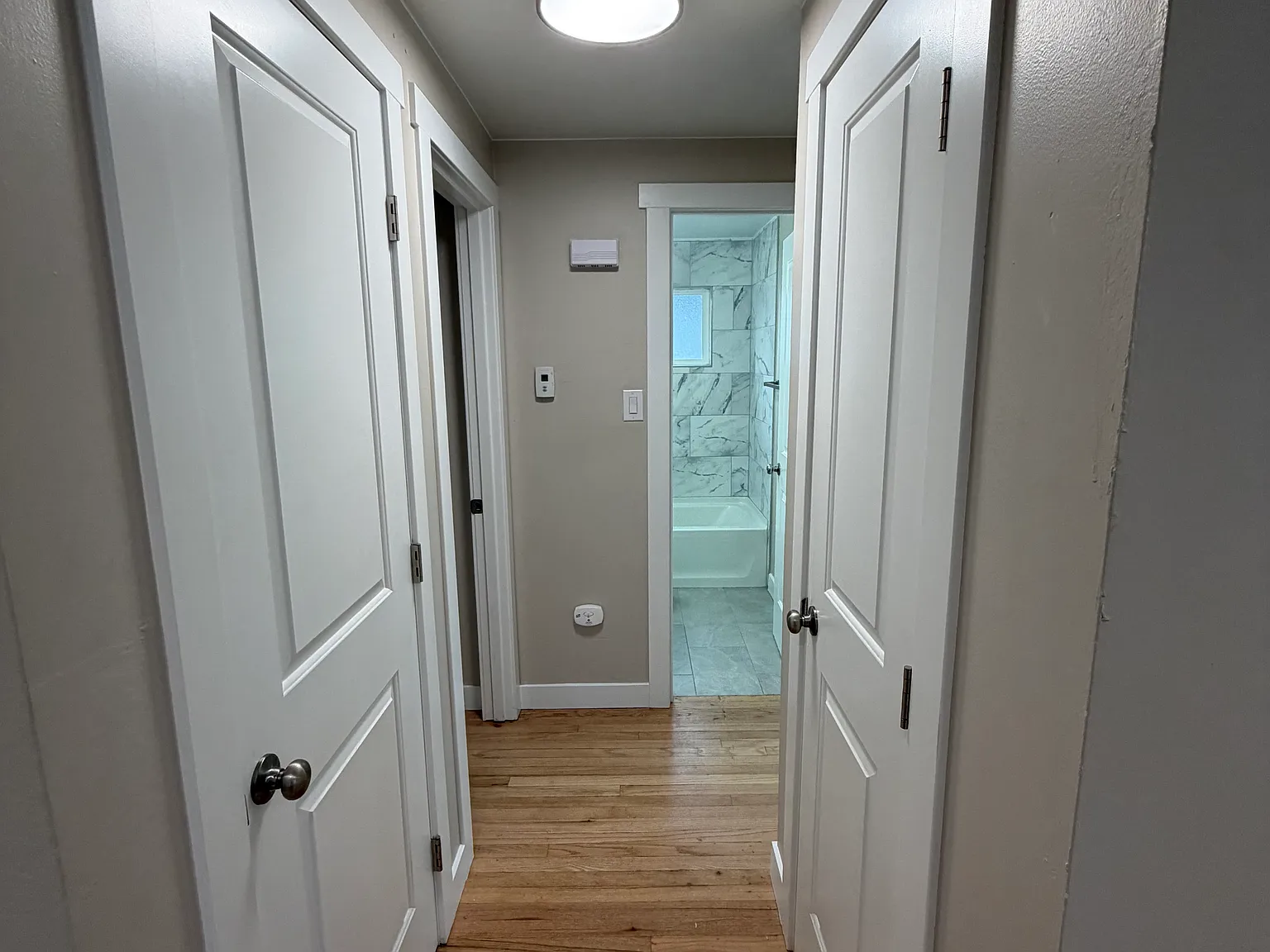 2 bed, 900 sqft, $2,250 — Photo 3