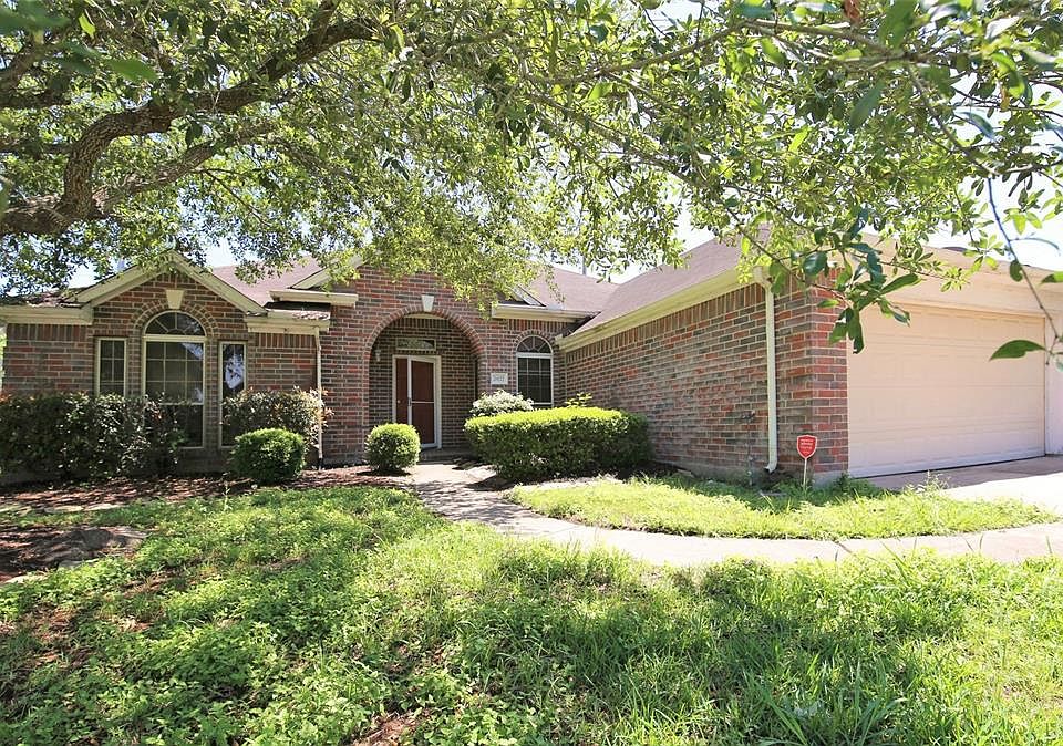1st image of 2827 Evening Shade Ct