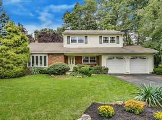 27 Rath Ln, East Brunswick, NJ 08816