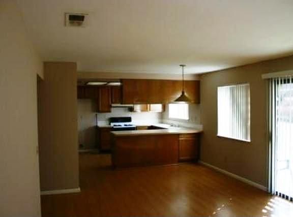 Chef's Kitchen and Eating Nook