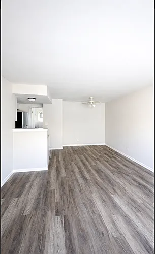 1419 N Broadway Photo 1