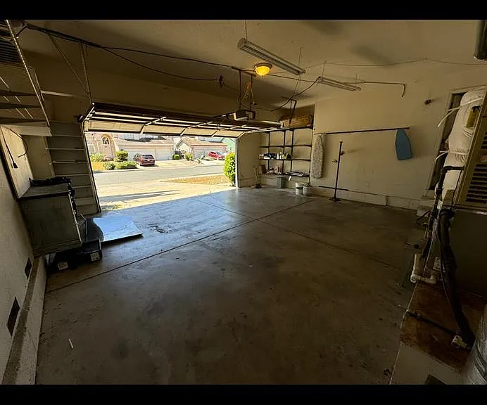 4009 Pillsbury Ct — Photo 3