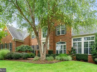 6890 Emma Ct, Warrenton, VA 20187