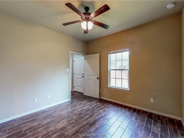 111 Southland St — Photo 27