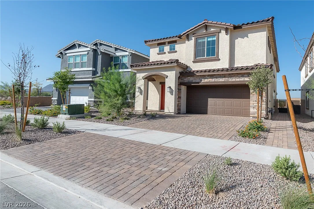 5 bed, 3.0 bath, 2946 sqft, $3,200 — Photo 3