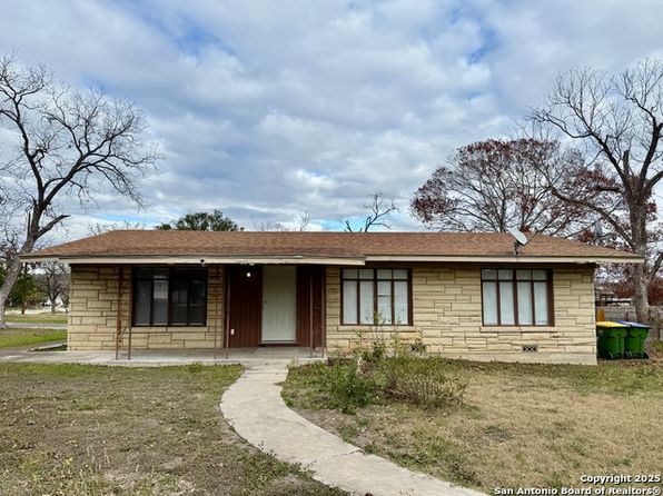 267 Crestview Dr