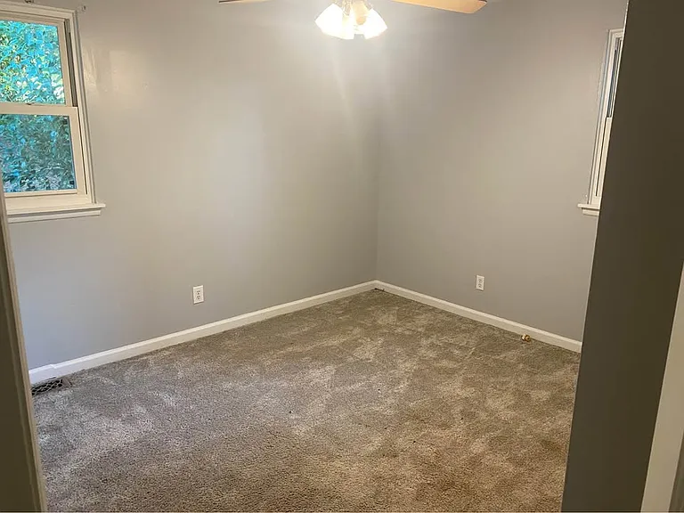 2021 Waters Dr — Photo 10