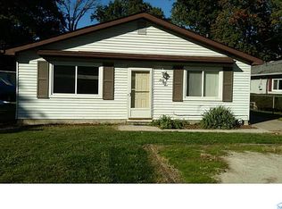 6055 James Rd, Oregon, OH 43616