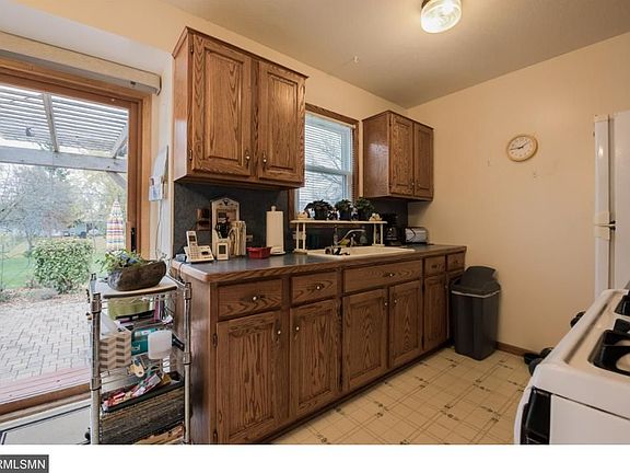 4th image of 16538 Florin Ave