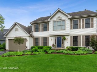1921 Waverly Ln, Algonquin, IL 60102