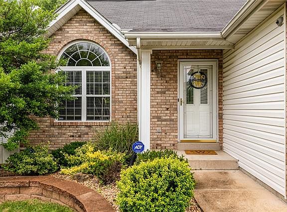 2nd image of 4327 Gemstone Cir
