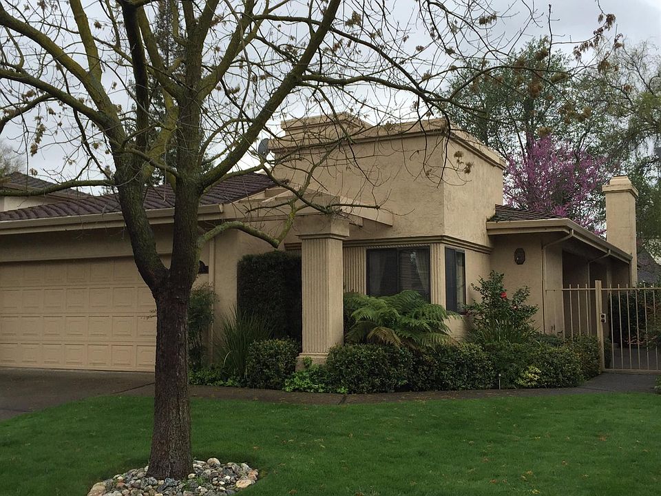 1st image of 19143 Spyglass Ct