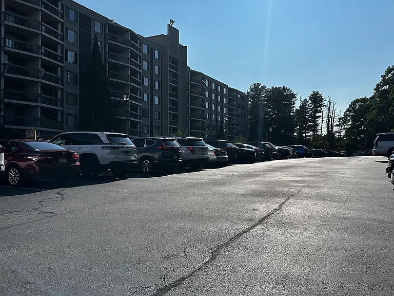 1550 Worcester Rd #526 — Photo 4