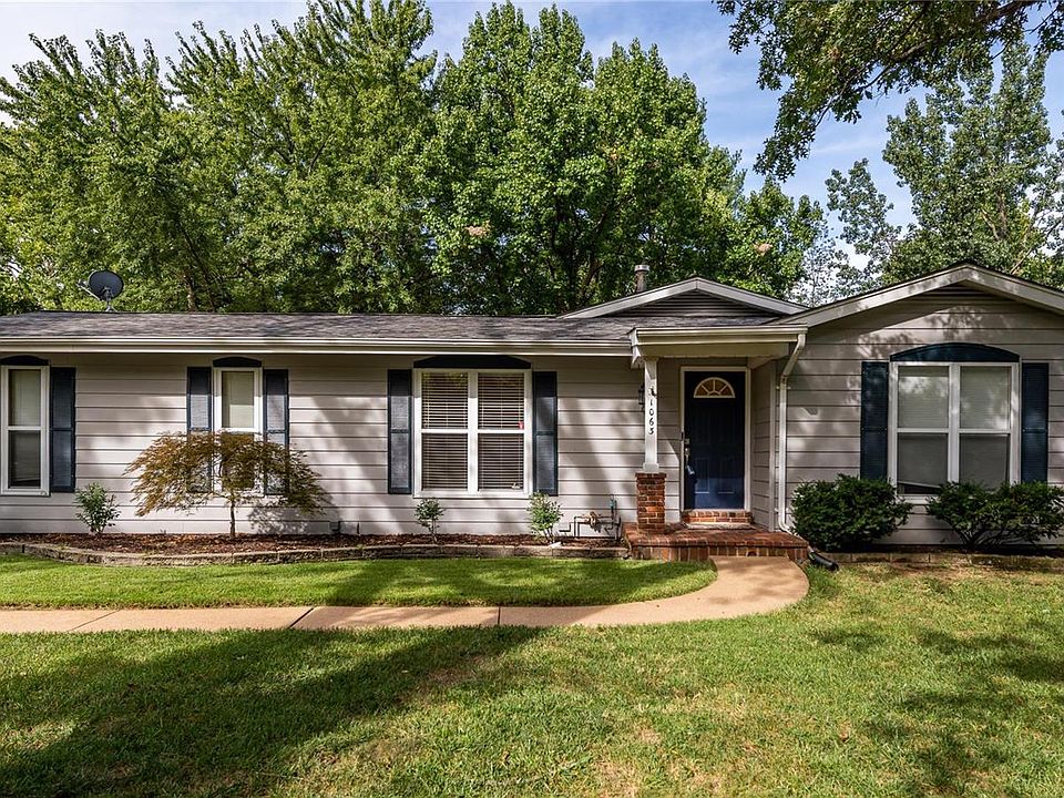 1st image of 1063 Port Diane Dr