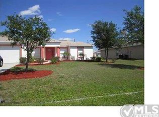 137 SW Thornhill Dr, Port Saint Lucie, FL 34984