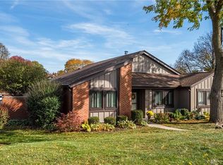 6057 N Quinella Way, Centerville, OH 45459