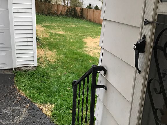 3rd image of 13 E Ridge Ave