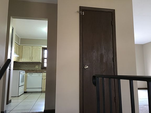 Entry stairs to kitchen 